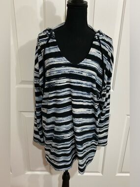 LuLaRoe 2XL Eliza Striped V-Neck Long Sleeve Top With Hood